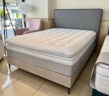 Load image into Gallery viewer, NATURFLESS &quot;IMPERIAL&quot;- Super comfortable with topper (made of soft soja foam)! Pocket spring mattress (650 pocket springs per m2) with an extra 5 cm layer of nano-pocket springs. Double 1115€ (135cm x 190cm, but available in all sizes!)
