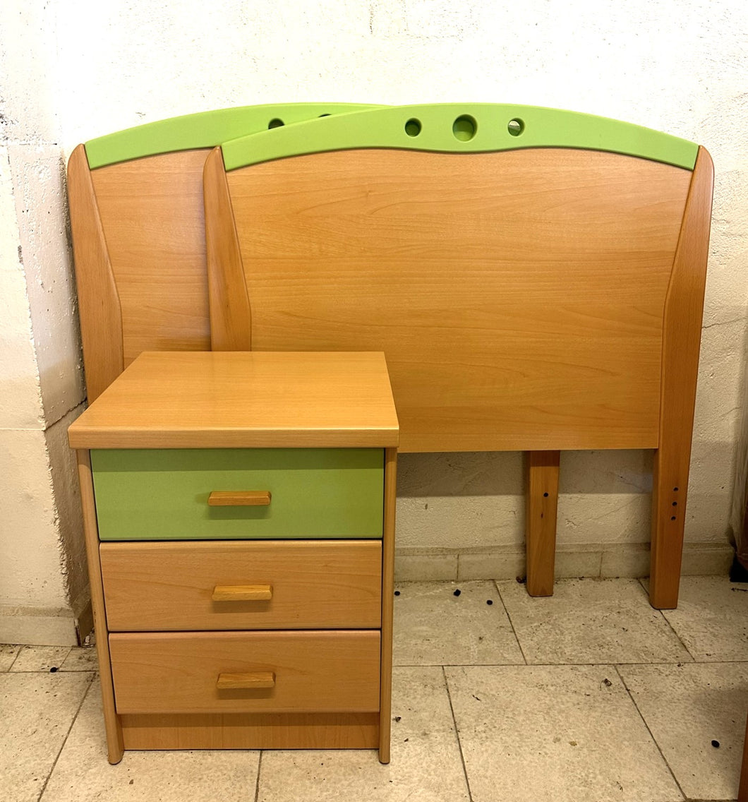 1179 - Set of two headboards for single beds + bedside. 65€ for all three pieces!