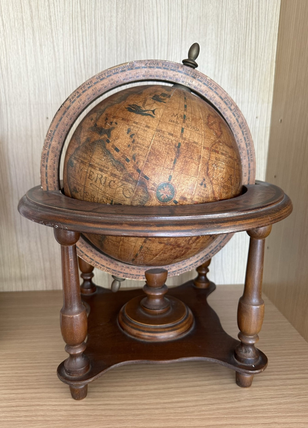 1166 - Globe (30cm across, 48cm high)