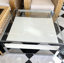 Load image into Gallery viewer, 1027 - High quality large square coffee table (flowers can be removed) (90cm x 90cm, 41cm high). Very good condition!
