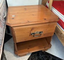 Load image into Gallery viewer, 1229 - Solid bedside table.
