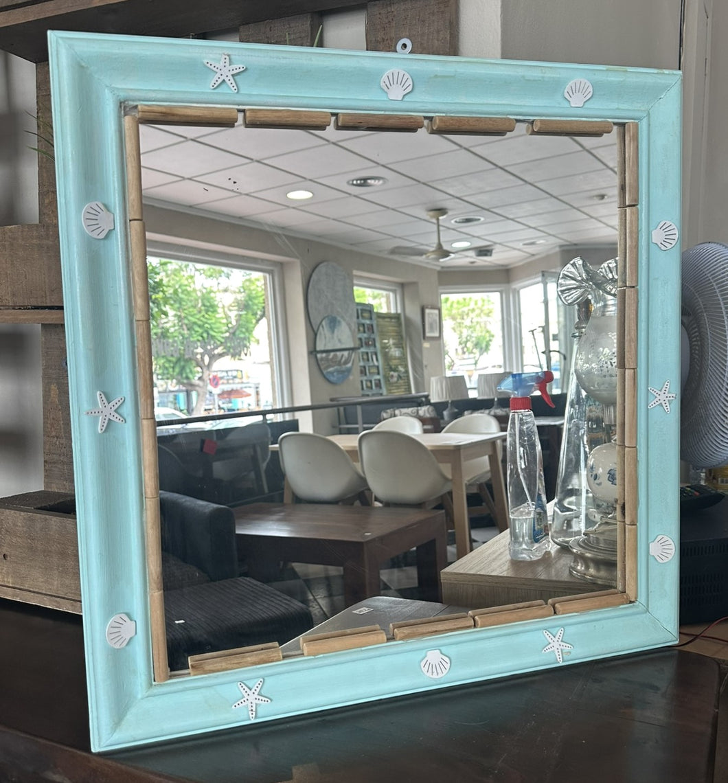 1153 - Painted and decorated mirror (60cm x 60cm)