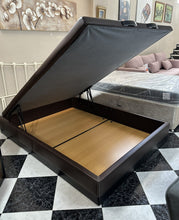 Load image into Gallery viewer, 1054 - Canapé (lift up base) (150cm x 200cm)

