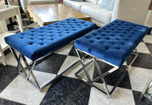Cargar imagen en el visor de la galería, 1016 - Two high quality chrome benches (in very good condition) (100cm x 48cm, 46cm high) 145€ each.
