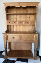 Cargar imagen en el visor de la galería, 1032 - Country dresser (122cm x 50cm, 195cm high)
