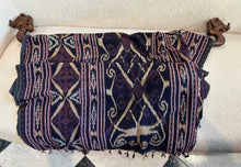 Cargar imagen en el visor de la galería, 1156 - Tapestry (wooden bar is 125cm wide).
