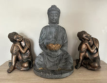 Load image into Gallery viewer, 1090 - Buddha statues (24cm, 40cm, 24cm). 10€, 20€, 10€.
