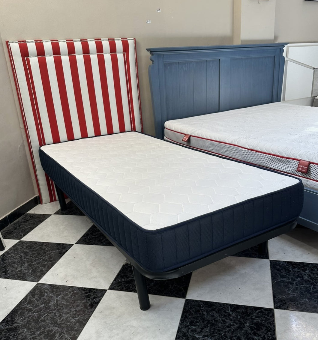 1080 - Single complete bed. Mattress (nice and clean!! 90cm x 190cm) + slatted base =  95€     with headboard = 165€