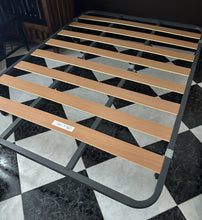 Cargar imagen en el visor de la galería, 1179 - Slatted base (135cm x 190cm)

