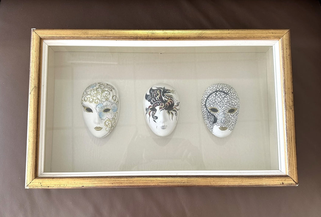 1194 - Frame with masks (30cm x 50cm)