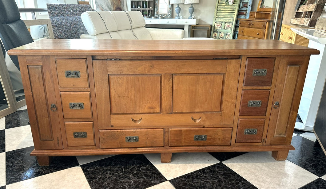 1041 - Large solid wooden tv-unit / sideboard (170cm x 30cm, 75cm high)