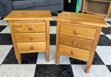 Cargar imagen en el visor de la galería, 1167 - Pine bedsides (45cm x 31cm, 58cm high) 85€ for both!
