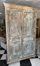 Load image into Gallery viewer, 1000 - Large fantastic rustic cabinet! A must see! (130cm x  52cm, 209cm high)
