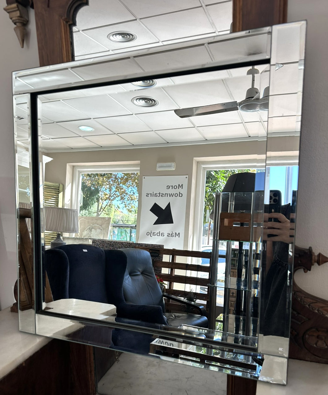 1186 - Heavy high quality mirror (61cm x 61cm)