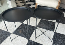 Cargar imagen en el visor de la galería, 1112 - Black metal side tables, 5€ each. (47cm across, 52cm high)
