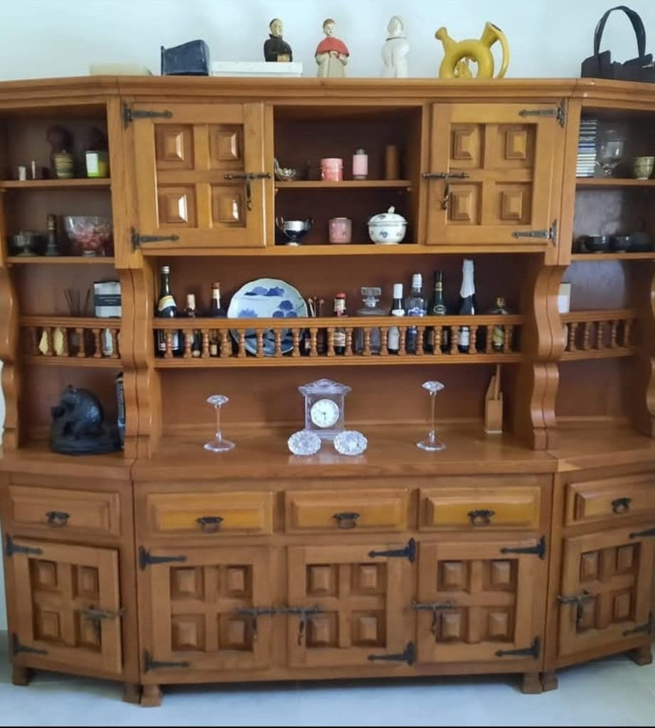 1156 - Six piece Castilian wall unit. (235cm x 40cm, 200cm high).
