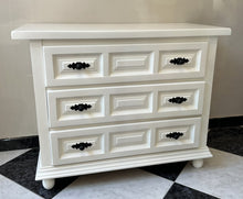 Load image into Gallery viewer, 1040 - White Castilian chest of drawers (We have TWO in stock!) (90cm x 45cm, 73cm high)
