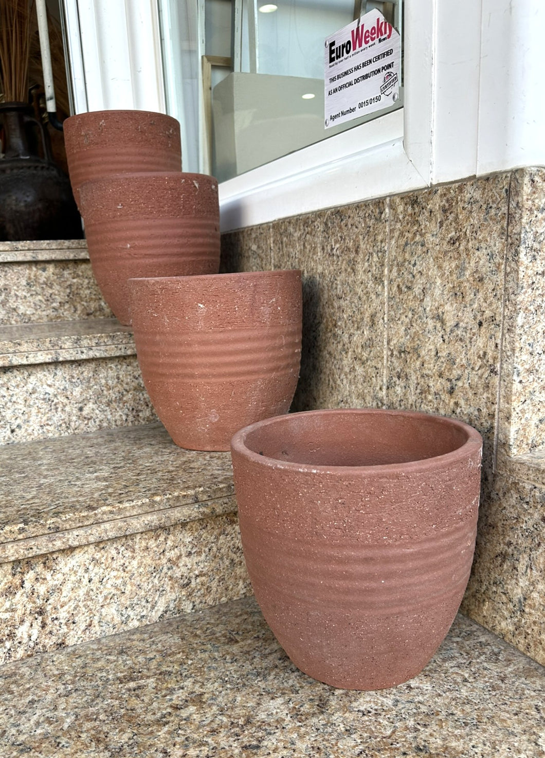 1232 - Quality heavy pots. 85€ for all 4 (25cm high)