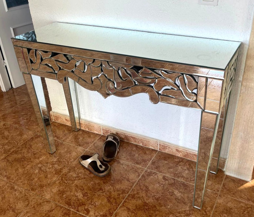 1046 - Mirrored sideboard (112cm x 36cm, 80cm high)
