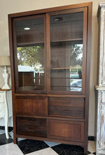 Load image into Gallery viewer, 1017 - Wooden high quality display cabinet (111cm x 42cm, 190cm high).
