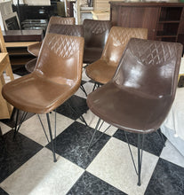 Load image into Gallery viewer, 1046 - Set of 6 leather dining chairs in very good condition (3 lighter ones and 3 darker ones) 275€ for all 6
