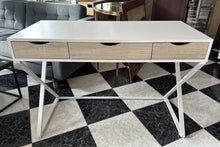 Load image into Gallery viewer, 1093 - Desk (110cm x 50cm)
