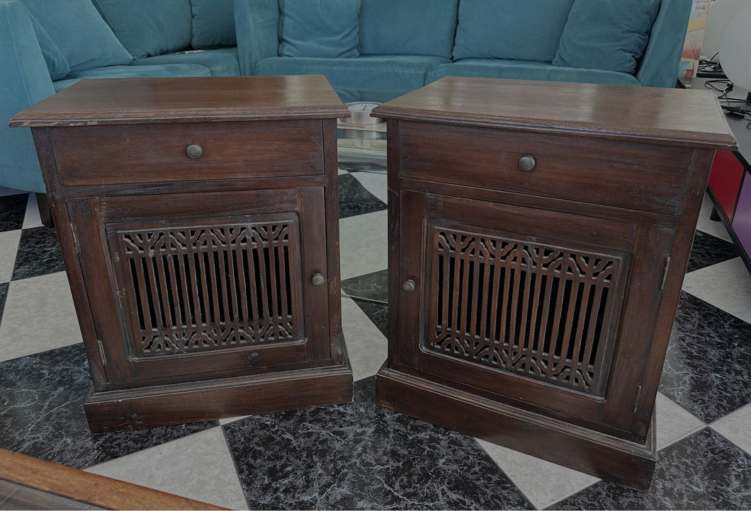 1041 - Two rustic bedside tables (50cm x 35cm, 61cm high) 125€ for both!