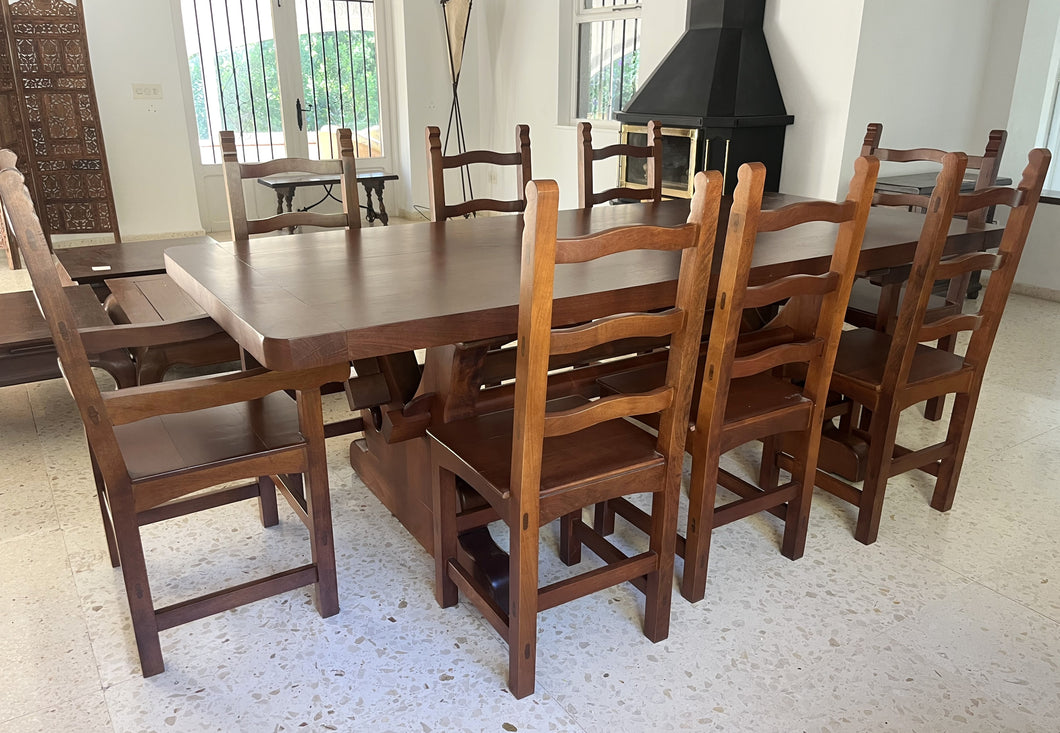 1002 - LARGE (240cm x 107cm) and very SOLID (heavy!!) High quality!! fantastic dining set! has to be seen (in our warehouse) + 6 chairs + 2 carvers! All in very good condition!
