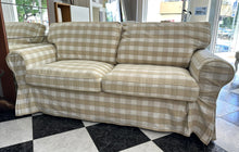 Load image into Gallery viewer, 1048 - BED sofa, fabric in good condition! (sofa: 190cm, bed: 135cm x 180cm).
