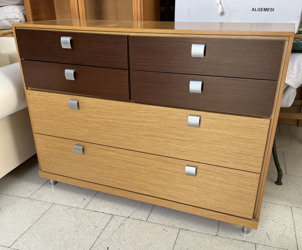 1159 - Chest of drawers (Matching bedsides Ref#1158) (117cm x 45cm, 85cm high)