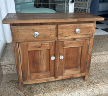Cargar imagen en el visor de la galería, 1102 - Small sideboard / cupboard (75cm x 30cm, 66cm high)
