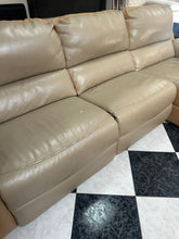 Load image into Gallery viewer, 1013 - Large leather sofa (some smaller wear and tear on the seat) (Sides: 275cm and 165cm)
