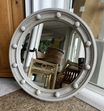 Load image into Gallery viewer, 1082 - Round mirror (60cm)
