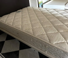 Load image into Gallery viewer, 1161 - Mattress (Sealy, nice and clean) + tapi base (150cm x 200cm).
