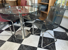Load image into Gallery viewer, 1058 - Chrome/glass dining table (90cm) + 4 chairs. = 125€ for the set!
