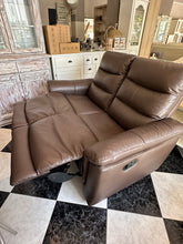 Load image into Gallery viewer, 1012 - High quality dark brown leather recliner sofa! (manual) (147cm)
