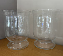 Load image into Gallery viewer, 1209 - Misc items, Left: Both for 10€ (30cm). Middle: Armillary sundial with arrow 35€ (30cm) Right: Vase (26cm) 5€.
