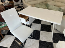 Load image into Gallery viewer, 1074 - High gloss high quality desk (120cm x 60cm, 76cm high) + chair in very good condition!

