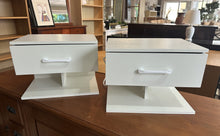 Cargar imagen en el visor de la galería, 1157 - Two NEW bedside tables (Suspended, "floating" needs to be mounted), never used but got a small dent on the back of the top, not very visible)  55€ for bot.
