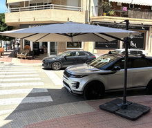 Cargar imagen en el visor de la galería, 1178 - Parasol, in very good condition (the base is not wiped off on the photo, therefore does not look good) The parasol is 286cm x 286cm. From "Natural".
