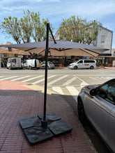 Cargar imagen en el visor de la galería, 1178 - Parasol, in very good condition (the base is not wiped off on the photo, therefore does not look good) The parasol is 286cm x 286cm. From "Natural".
