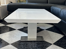 Load image into Gallery viewer, 1055 - High quality high gloss coffee table (110cm x 60cm)
