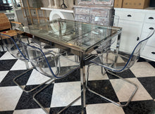 Load image into Gallery viewer, 1004 - Glass/chrome/pvc EXTENDIBLE dining table (125cm x 85cm OR 185cm x 85cm)+ 6 chairs.
