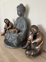 Load image into Gallery viewer, 1090 - Buddha statues (24cm, 40cm, 24cm). 10€, 20€, 10€.

