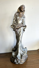 Load image into Gallery viewer, 1197 - Statue (forgot to measure, will do tomorrow, but about 60cm tall)
