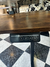 Cargar imagen en el visor de la galería, 1173 - Adjustable desk (electric) (extended on the photo to 160cm x 90cm).
