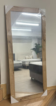 Cargar imagen en el visor de la galería, 4009 - ****FACTORY NEW**** Mirror (63cm x 143cm)

