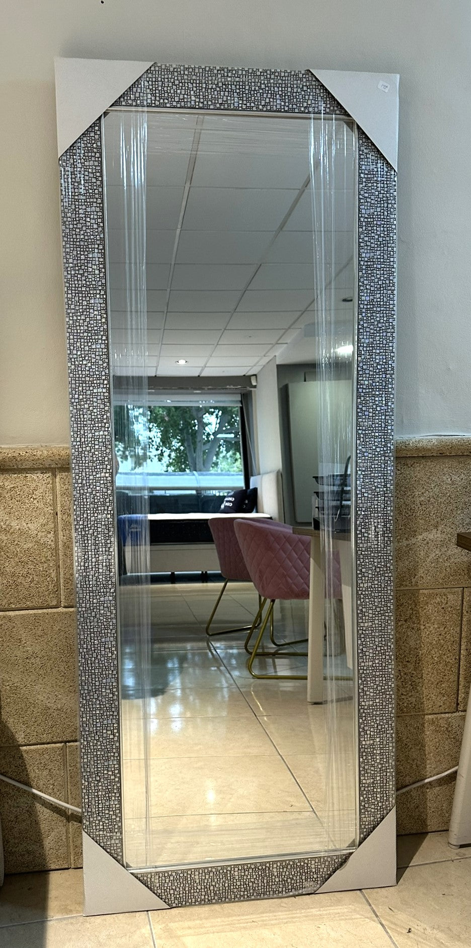 4006 - ****FACTORY NEW**** Mirror (66cm x 166cm)