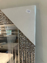 Cargar imagen en el visor de la galería, 4006 - ****FACTORY NEW**** Mirror (66cm x 166cm)
