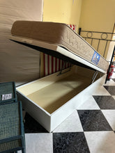 Load image into Gallery viewer, 1075 - Single canape (lift up base) + mattress! Very good condition (just bad photos) (90cmx190cm)
